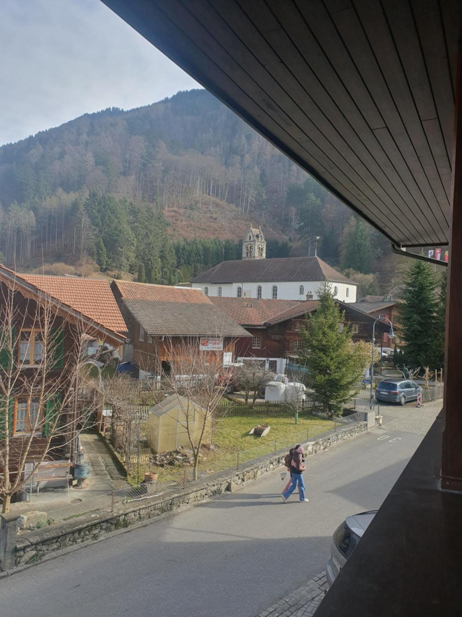 Gasthof Hirschen In Wilderswil Pokoj fotografie