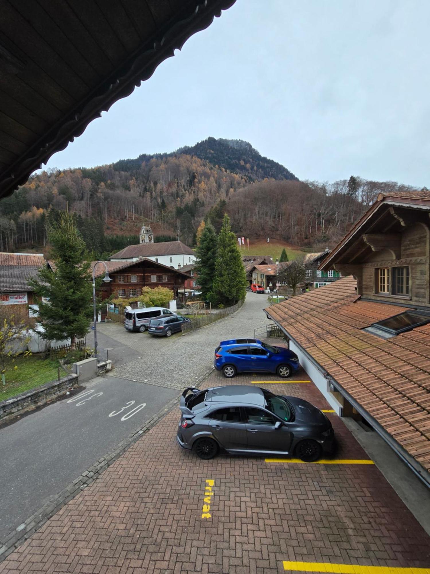 Gasthof Hirschen In Wilderswil Pokoj fotografie