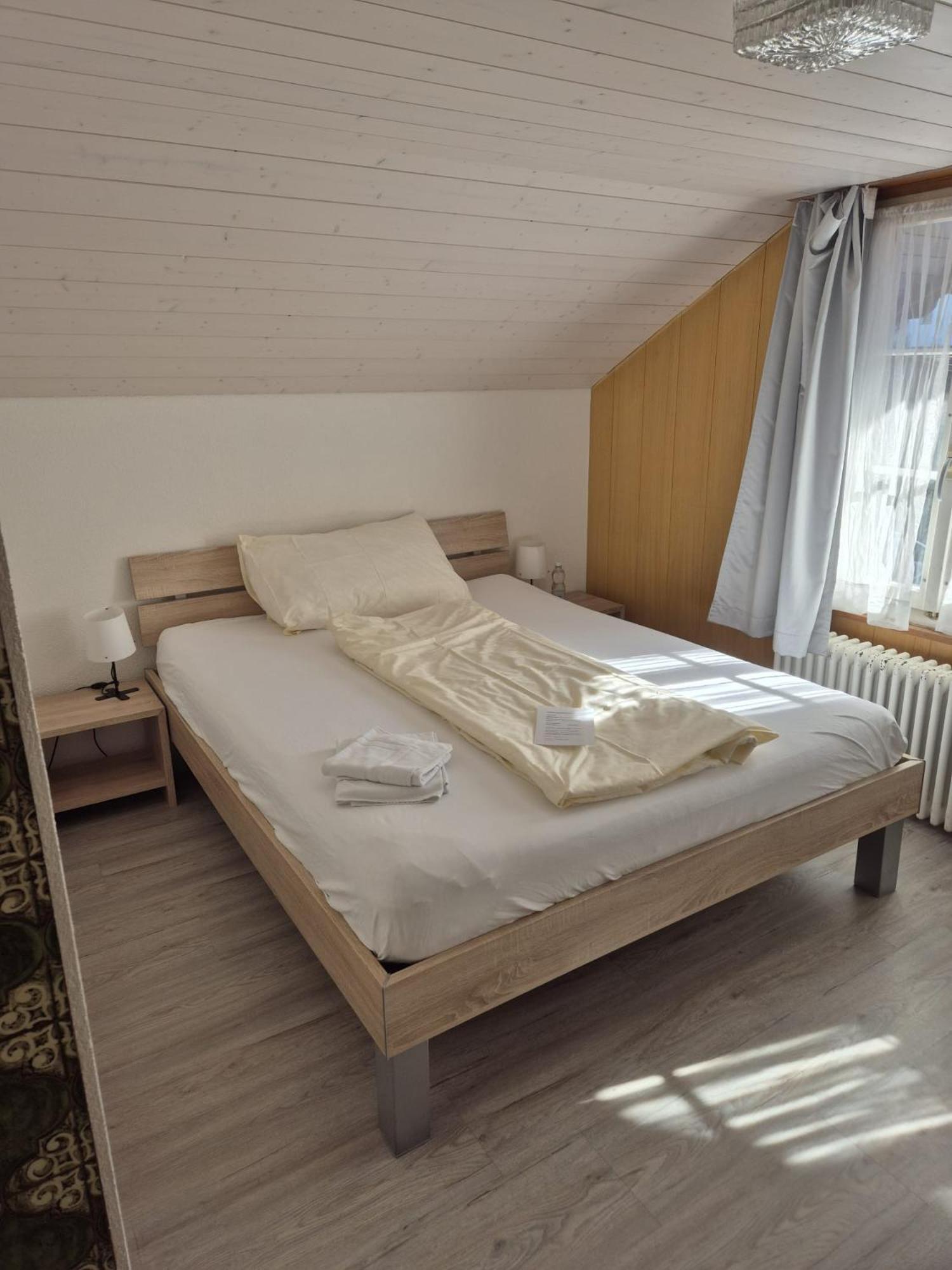 Gasthof Hirschen In Wilderswil Pokoj fotografie